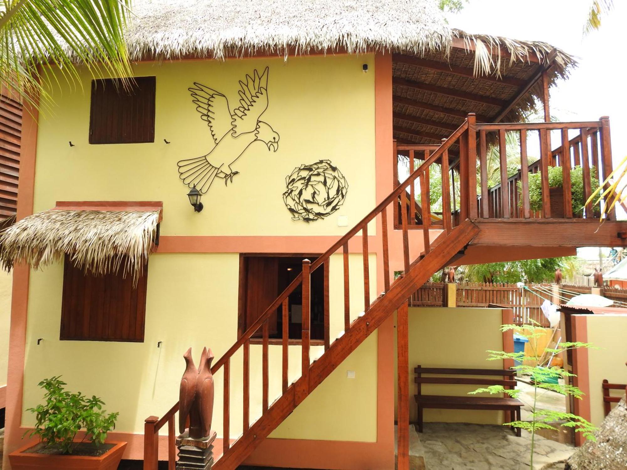Hotel Trecicogne Morondava Exterior photo